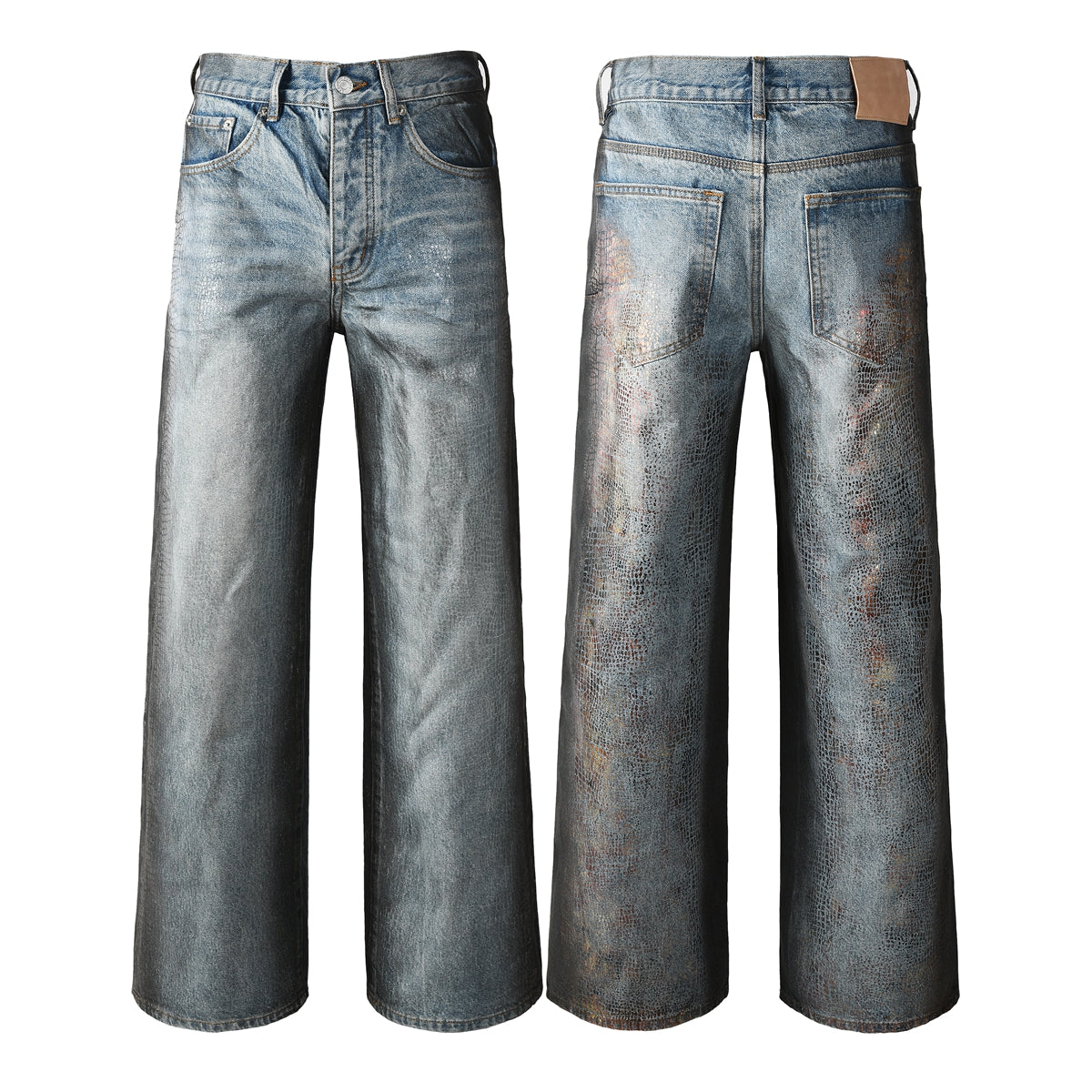 Vaqueros de pierna ancha azul claro para hombre con efecto de piel de cocodrilo sintética y lavado vintage. Estilo urbano 102.