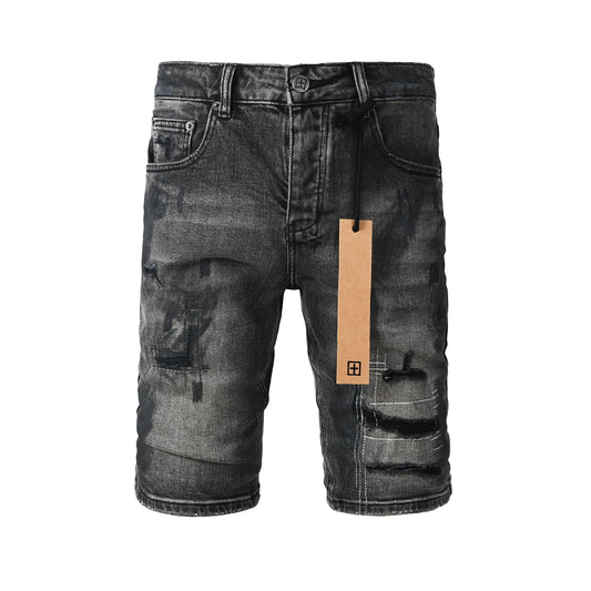 Short en jean streetwear pour homme, noir délavé foncé, avec détails vieillis effet peinture et patch graphique 2007 