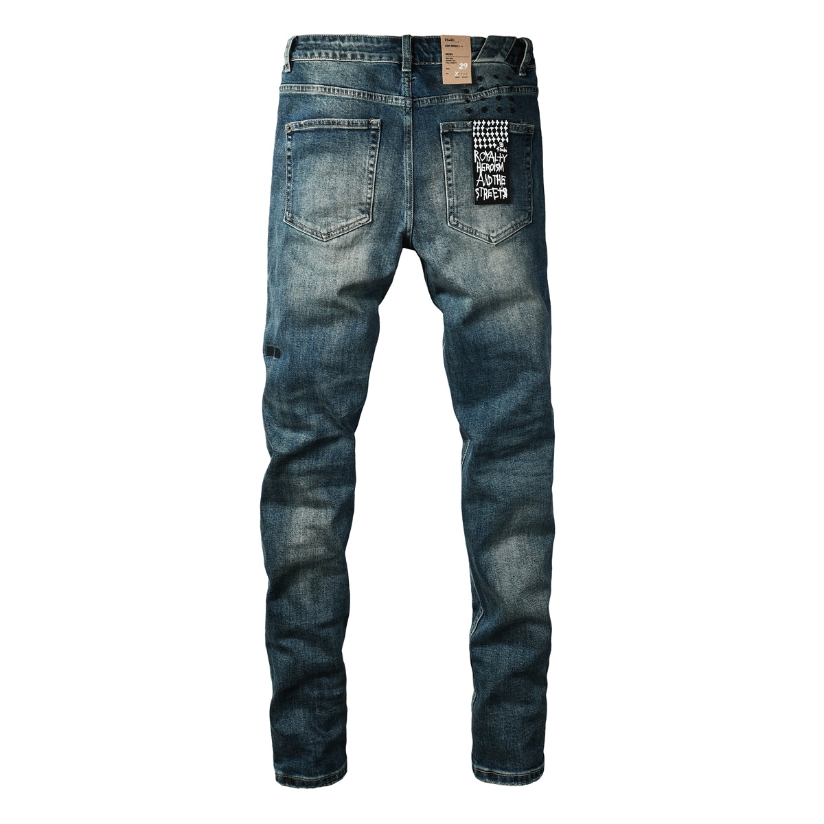 Jean streetwear vintage bleu délavé pour homme, look épuré et patch graphique sur la poche arrière 3033 