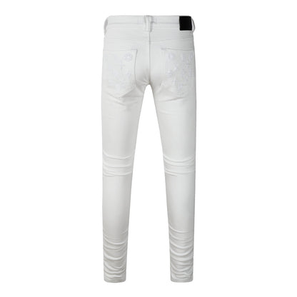 Vaqueros ajustados de diseño para hombre, color blanco liso con monograma en relieve 3D PU9113 